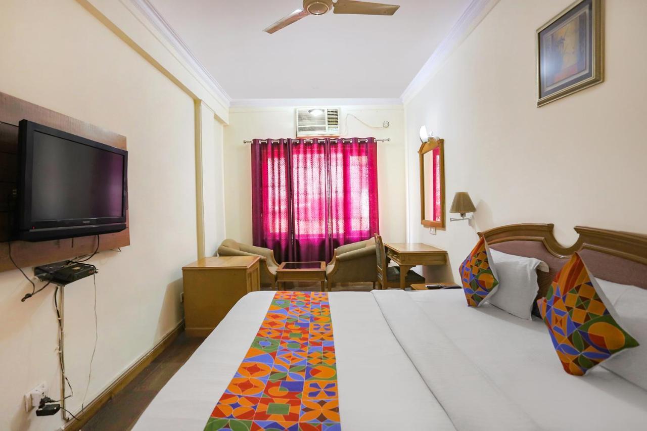 Fabhotel Altus Gurgaon Exterior foto