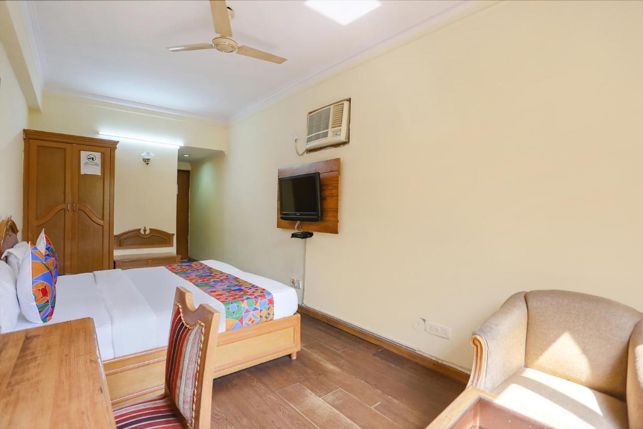 Fabhotel Altus Gurgaon Exterior foto